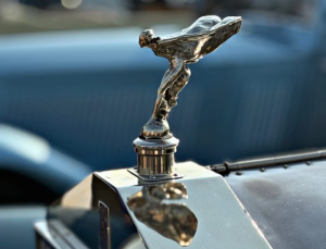 image of Rolls Royce’s Spirit of Ecstasy.